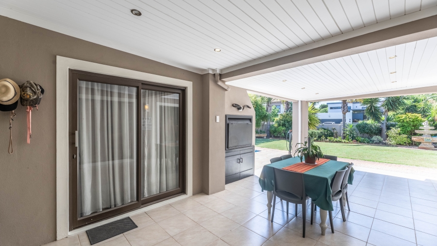 5 Bedroom Property for Sale in Parklands Western Cape